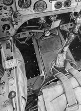 Carica l&#39;immagine nel visualizzatore di Gallery, COCKPIT
